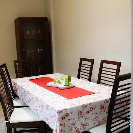 Cosy Deluxe Апартаменты